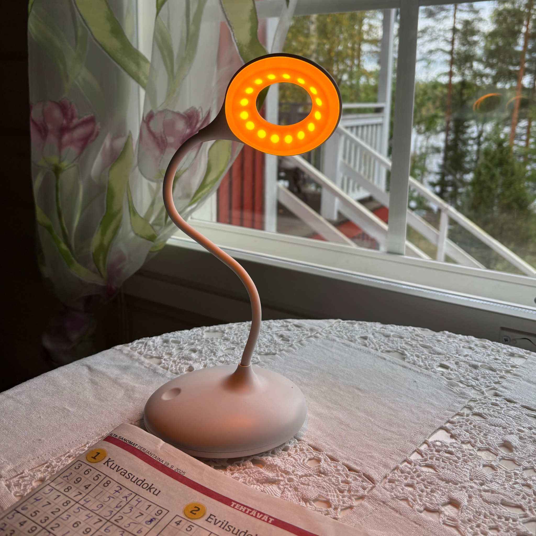 HALO table lamp